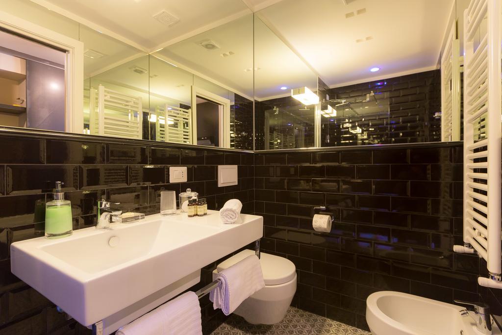 App Condotti Luxury Apartment In Рим Экстерьер фото
